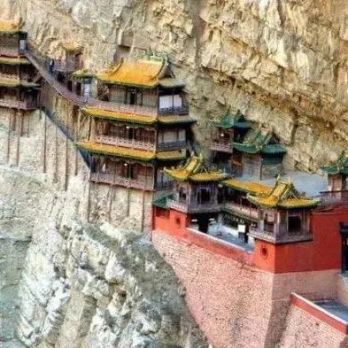 悬崖上的"奇迹"——恒山悬空寺