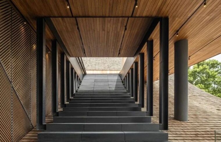 IDIN&nbsp;Architects丨纵享桂河美景，Keereetara餐厅