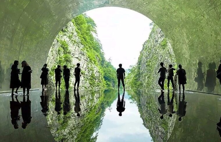 中国建筑师马岩松在日本设计了一条隧道，用艺术“复活”乡村