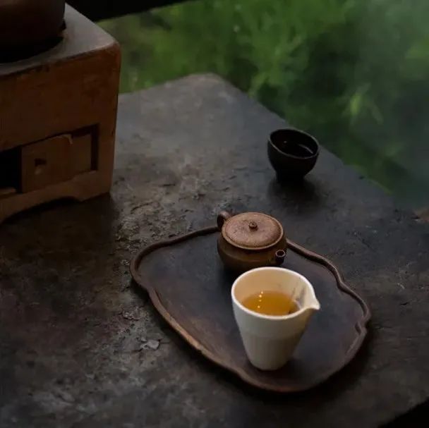 一人一茶，便是当下