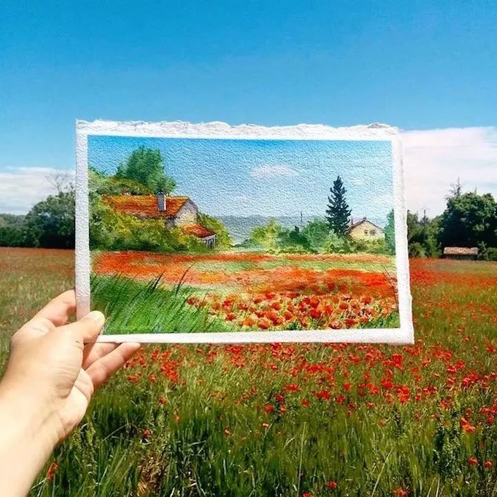 看一眼，画一笔，不知不觉间，她就把眼前的美景“复制”了