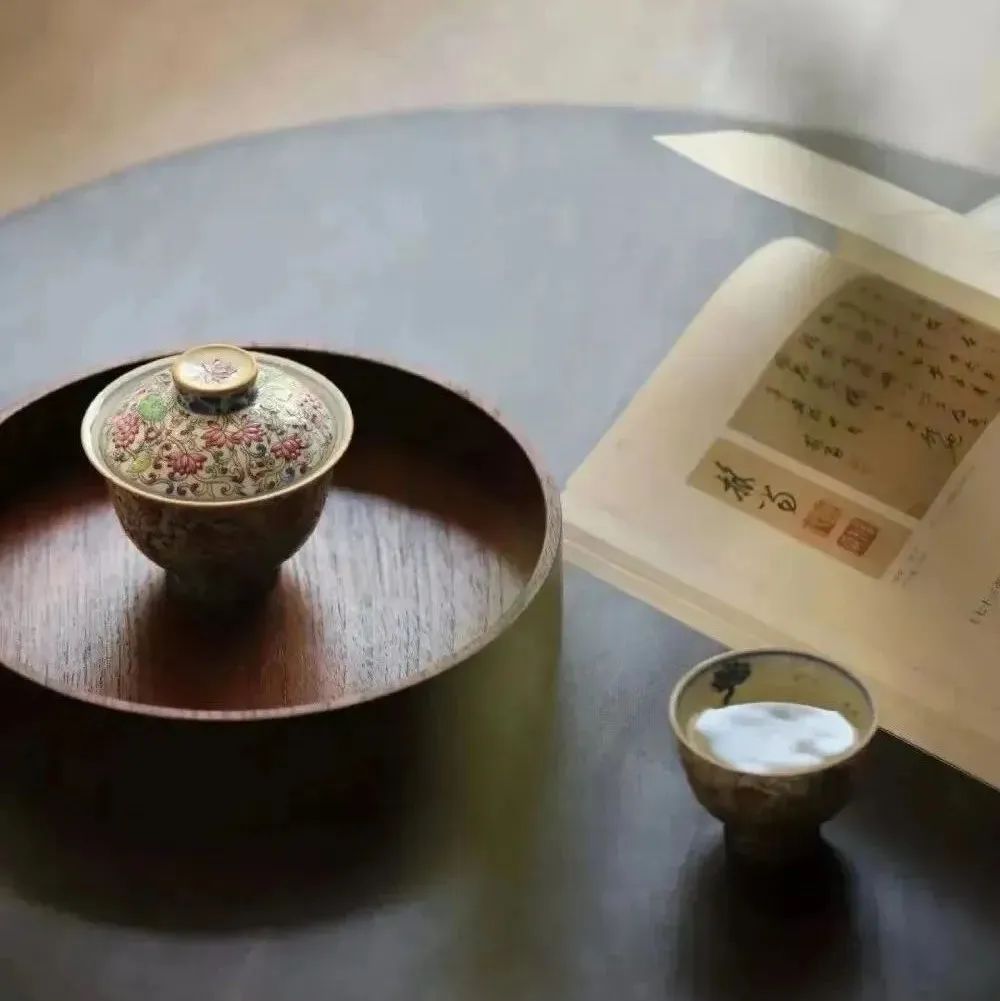 岁月沧桑，文字幽香。
