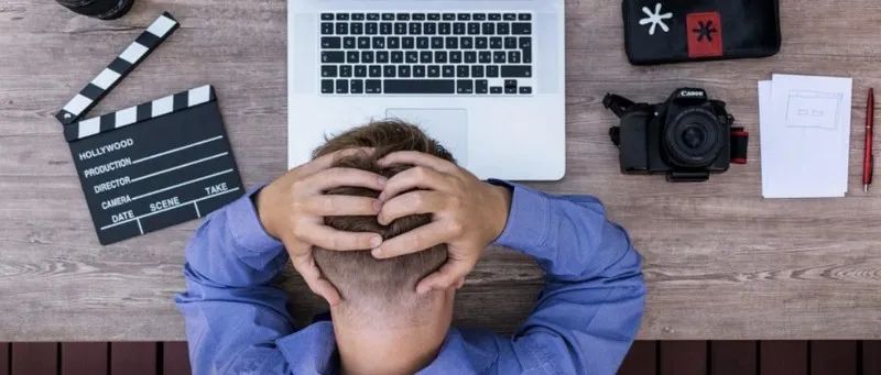 面对加班和职场内耗，我们真的束手无策吗？