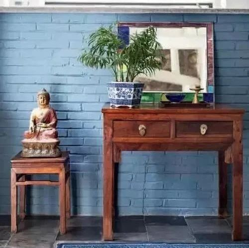 老外辞职500强，10年爆改中国山沟30栋老宅，造福一整个村庄！