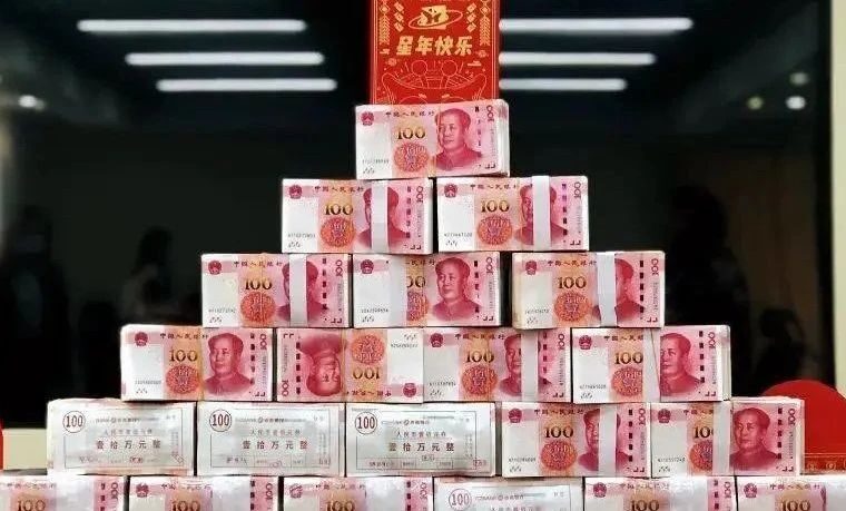 2022年全国设计院年终奖汇总:铁某院效益爆表,工作2年,怒发11万！上海某院,全年出差320天,年终可拿14万！