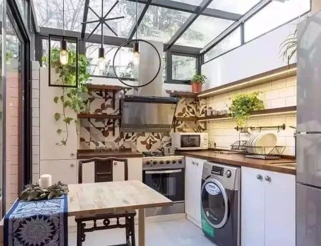 70年代40㎡的老房子，逆天改造后，居然还有阳光大厨房