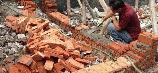 动手打造100平庭院花园全过程，网友直呼：羡慕农村有地盖房子的人。