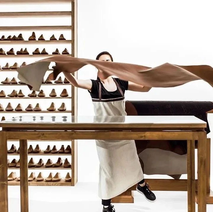 帅过彭于晏的设计匠人？温莎公爵奉为艺术佳作？Berluti打开传承百年经典的绅士世界