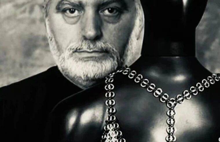 “时尚炼金术师”——时装设计大师 Paco Rabanne 去世，享年88岁，他是太空时代美学的代表人物，一个真正的未来主义者