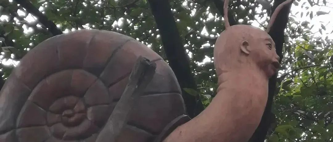 游乐场的装置设计能有多阴间？！隔壁小朋友都吓哭了...