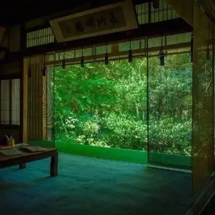 一帘，幽梦。