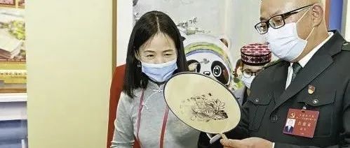 感悟非凡成就 汲取前行力量——党的二十大代表参观“奋进新时代”主题成就展