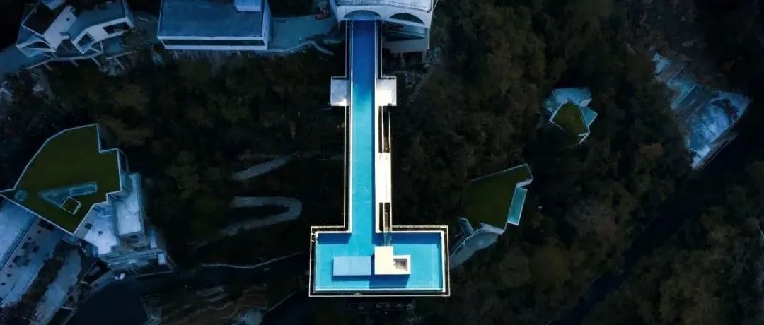 新晋网红度假村｜天空之城：耗资15亿，亚洲首座120米悬崖泳池