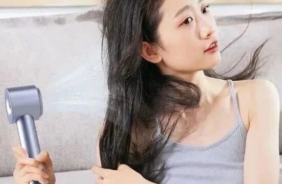 中国「戴森」让吹风机价格狂斩3000元？！速干、不伤发、顺滑...