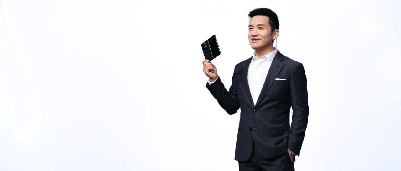 手机高端化2022：一半是海水，一半是火焰