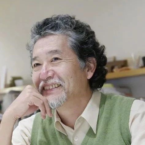 “在选择色彩的时候，有没有一些可以遵循的理论？”