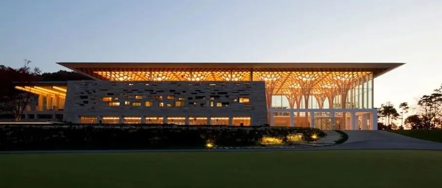 人道主义建筑师，坂茂：好建筑无关乎技艺与金钱，而在于建设者的内心
