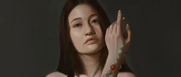 青年艺术家余蒙油画中的女孩典雅而美丽