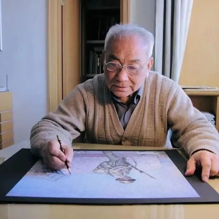 他，培养了两名院士、四名设计大师
