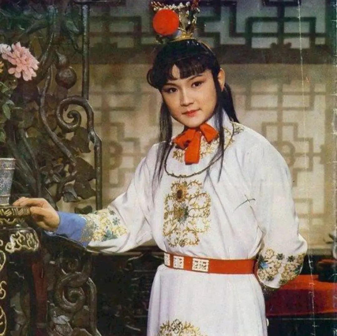 故宫发现一份康熙密旨，揭开曹雪芹一家特殊身份，藏得可真深