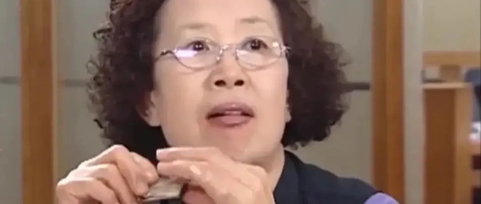 看完100个大妈聊天短视频，我总结了6个“八卦”技巧