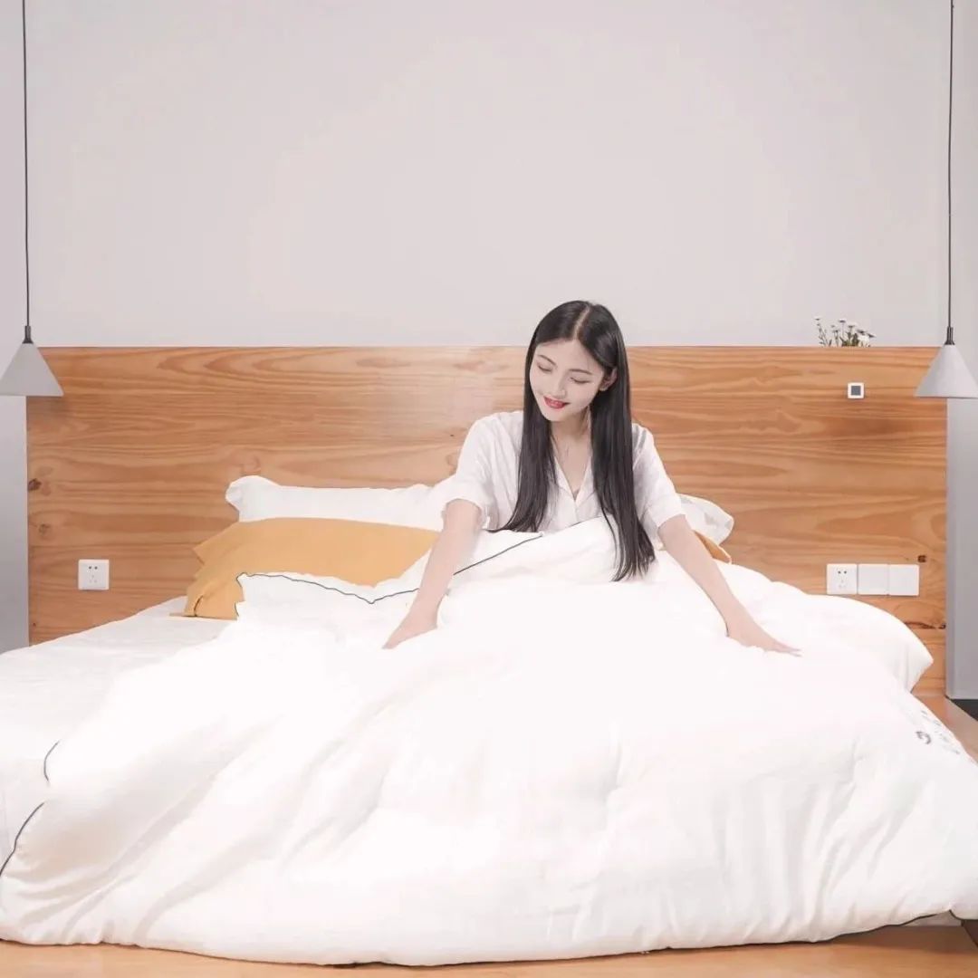 德国黑科技「睡眠被」，钻进去即暖6℃，再怕冷的妹子都说暖和！