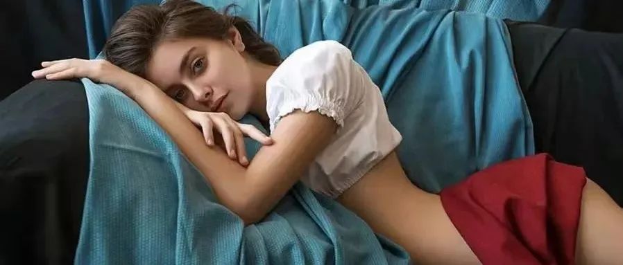 美到窒息的私房少女写真，拍得真好看！