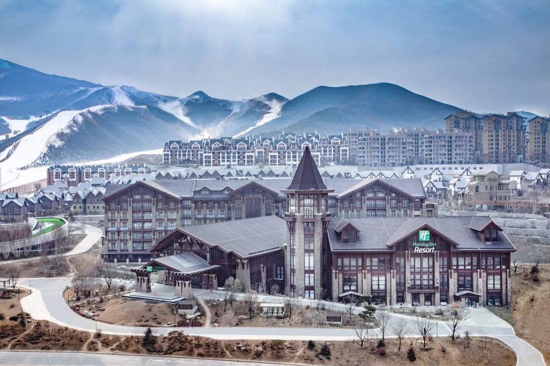 品牌首家纷纷落地，哈尔滨首家丽思，雅高全球首家铂翎汇臻选