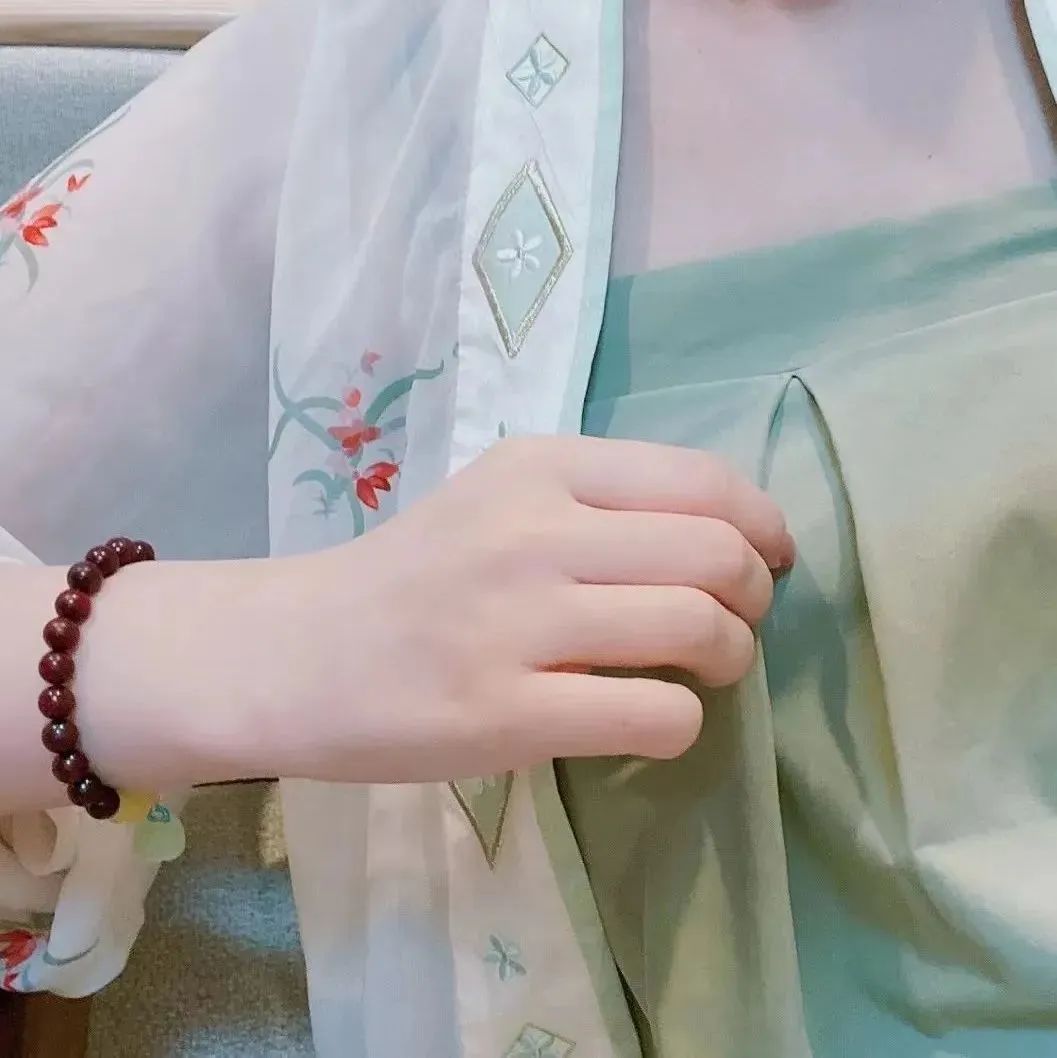 串珠绕腕，一眼入魂（限时：买即赠98元线香）
