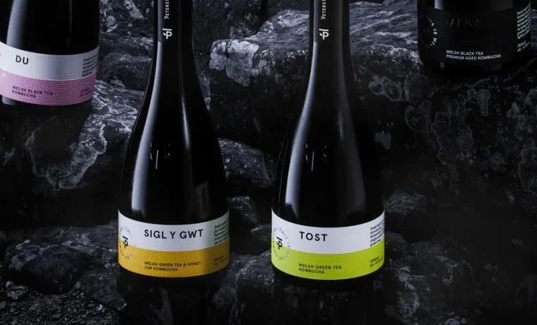 好看且有创意的葡萄酒标签包装设计会使人感到走心