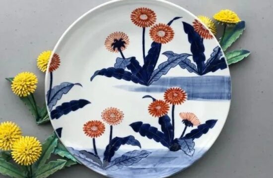 突破二维世界的花纹，从盘子上冒出来，结果还挺好看