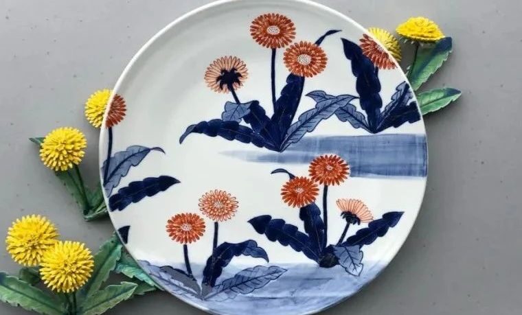 突破二维世界的花纹，从盘子上冒出来，结果还挺好看