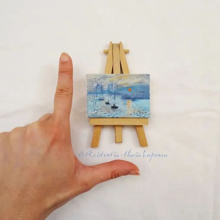 他用手指大小的画布，完美复刻世界名画，作品可爱极了