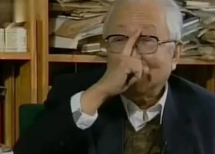 看看启功当书协主席前写的字，太舒服了