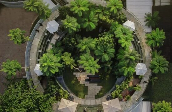 盘点：全球10家丛林花园里的咖啡馆设计
