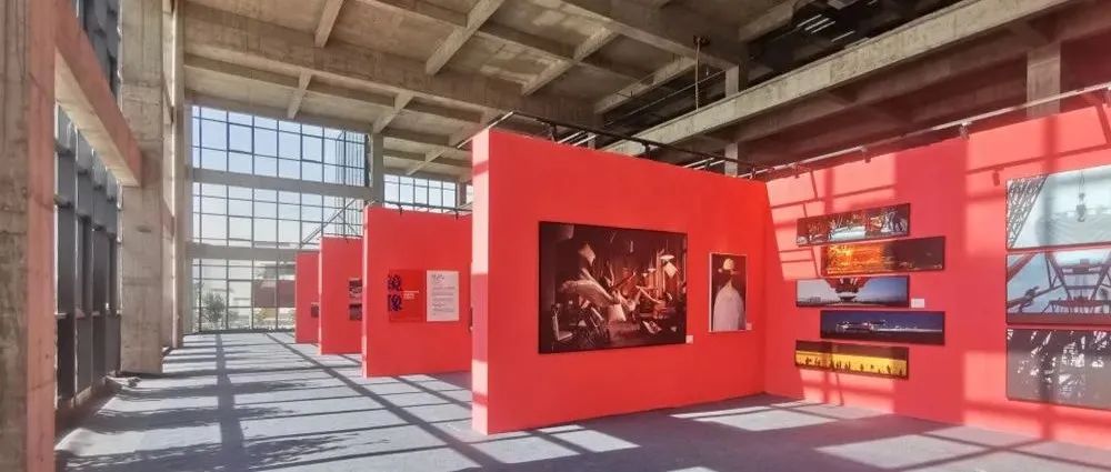 黟县乡村摄影、青年写生艺术季作品展暨大艺博黄山特展正式开启