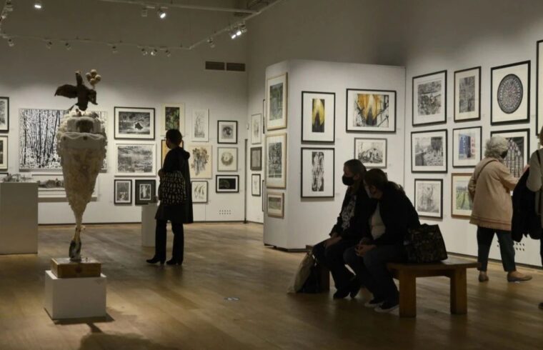 第102届英国素描艺术协会国际年展