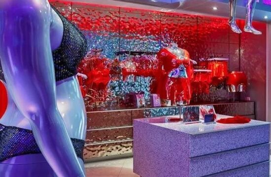 内华达 SAVAGE X FENTY 第一家实体内衣店