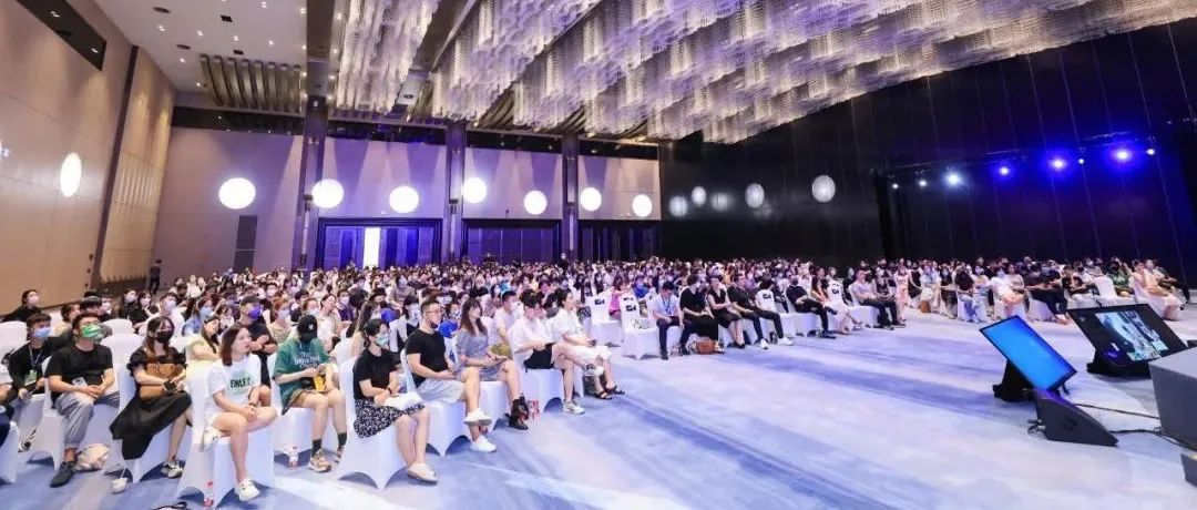 推、拉、拖、拽、听、说、看……多模态交互如何让虚实共舞？