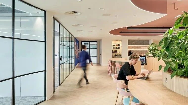 连接互动 独角兽BRAZE伦敦办公场所设计欣赏