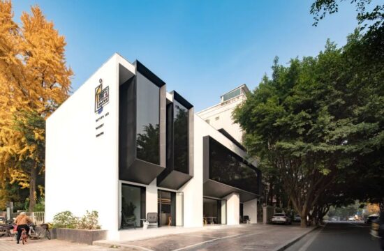 期待已久，Krs 个展首度来到成都:《过去，未来与当下》