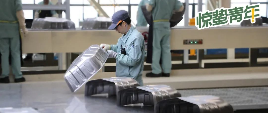 本科毕业后，瞒着家人进工厂