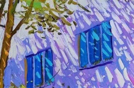 这蓝色的树影，光影也太绝了吧