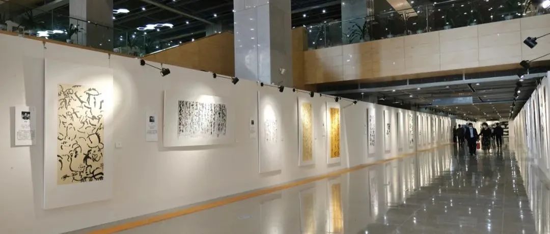 广佛两地80余件文字艺术作品，在黄埔区图书馆奏响“交想曲”