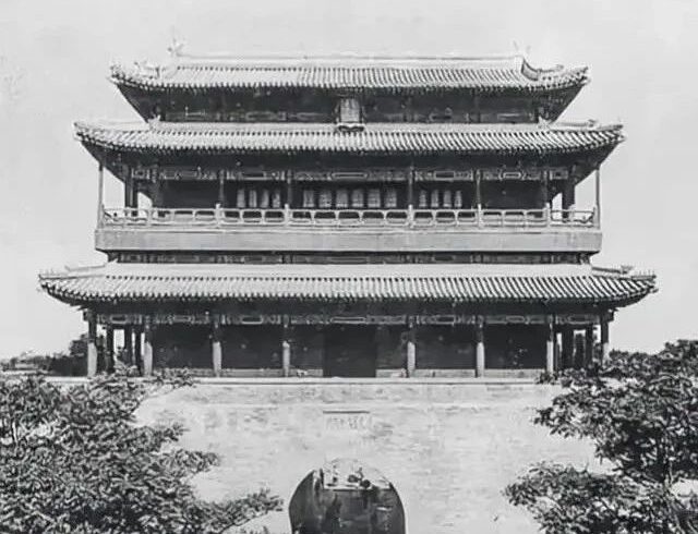 北京中轴线上那些现存的和消失的古建筑