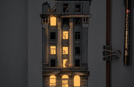 他在画作里“安”了一盏灯,一位网友的点评,把人看哭了