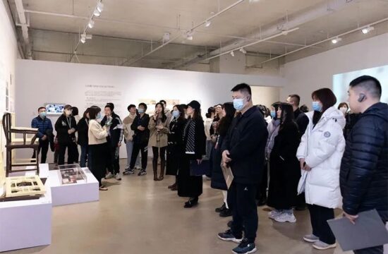 2023年3月现场 | “谢子龙影像艺术馆馆藏展”文献展开幕
