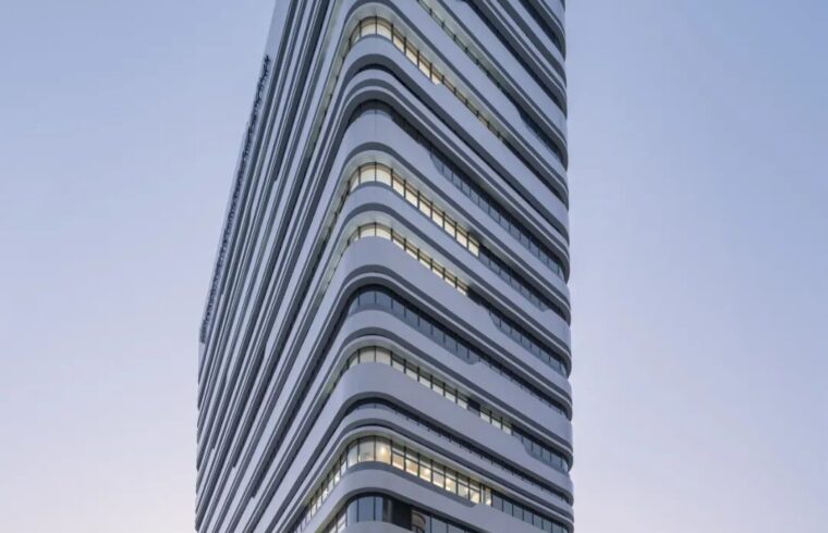 深圳市坪山区疾病预防控制中心设计/ Z&Z STUDIO