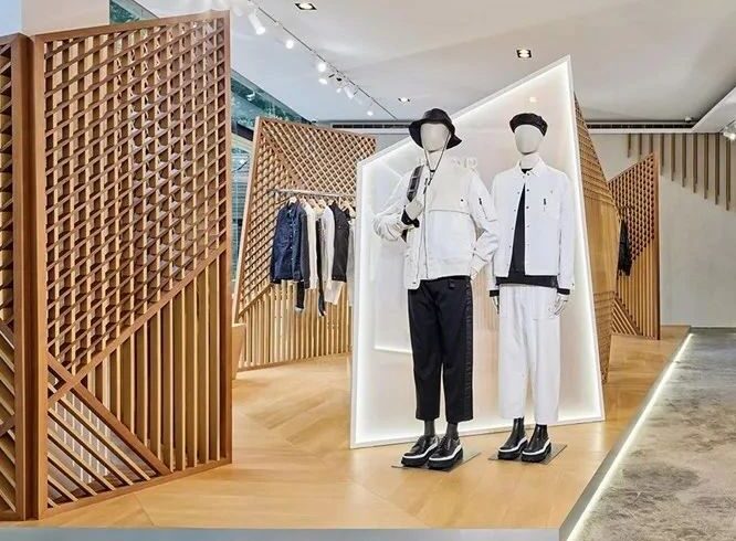 台中 Dior and sacai 男装期间限定店
