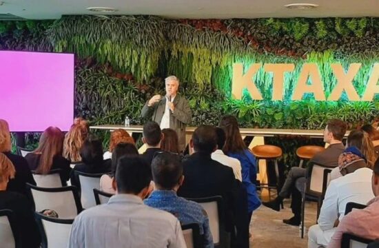活动回顾｜ 斯蒂芬.平博里受邀参加曼谷AXA全球领导者研讨会